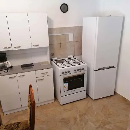 In - Istrien 42505 * Krnica