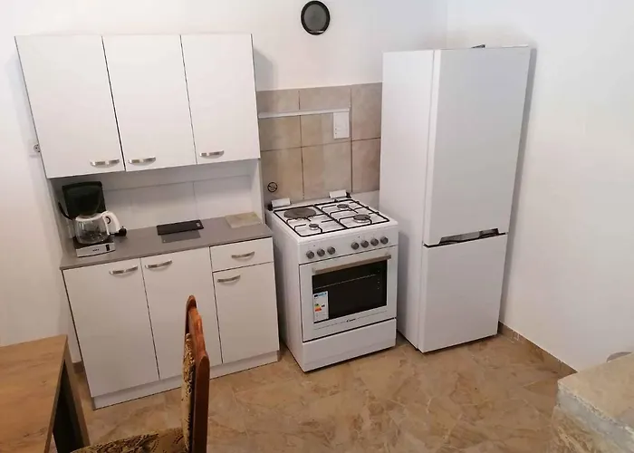 In - Istrien 42505 * Krnica